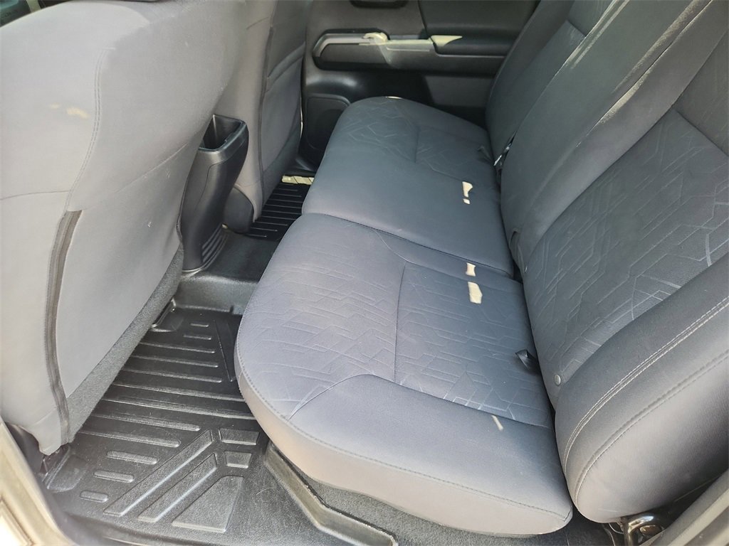 Used 2017 Toyota Tacoma SR5 image 9