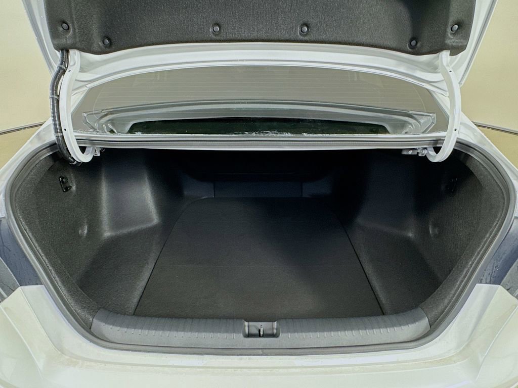 New 2026 Honda Accord LX image 30