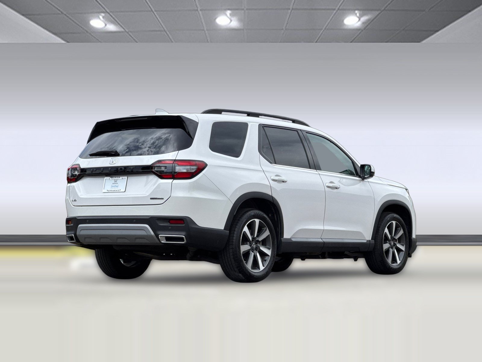 Certified 2023 Honda Pilot Touring image 8