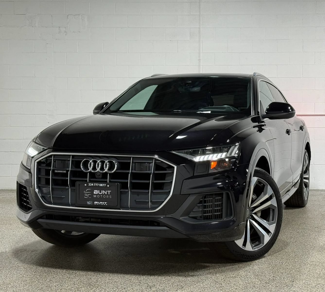 Used 2019 Audi Q8 Prestige AWD/4WD image 2