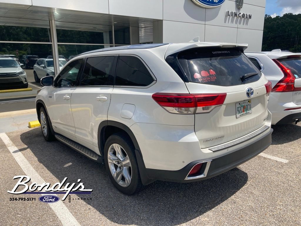 Used 2019 Toyota Highlander Limited AWD/4WD image 2