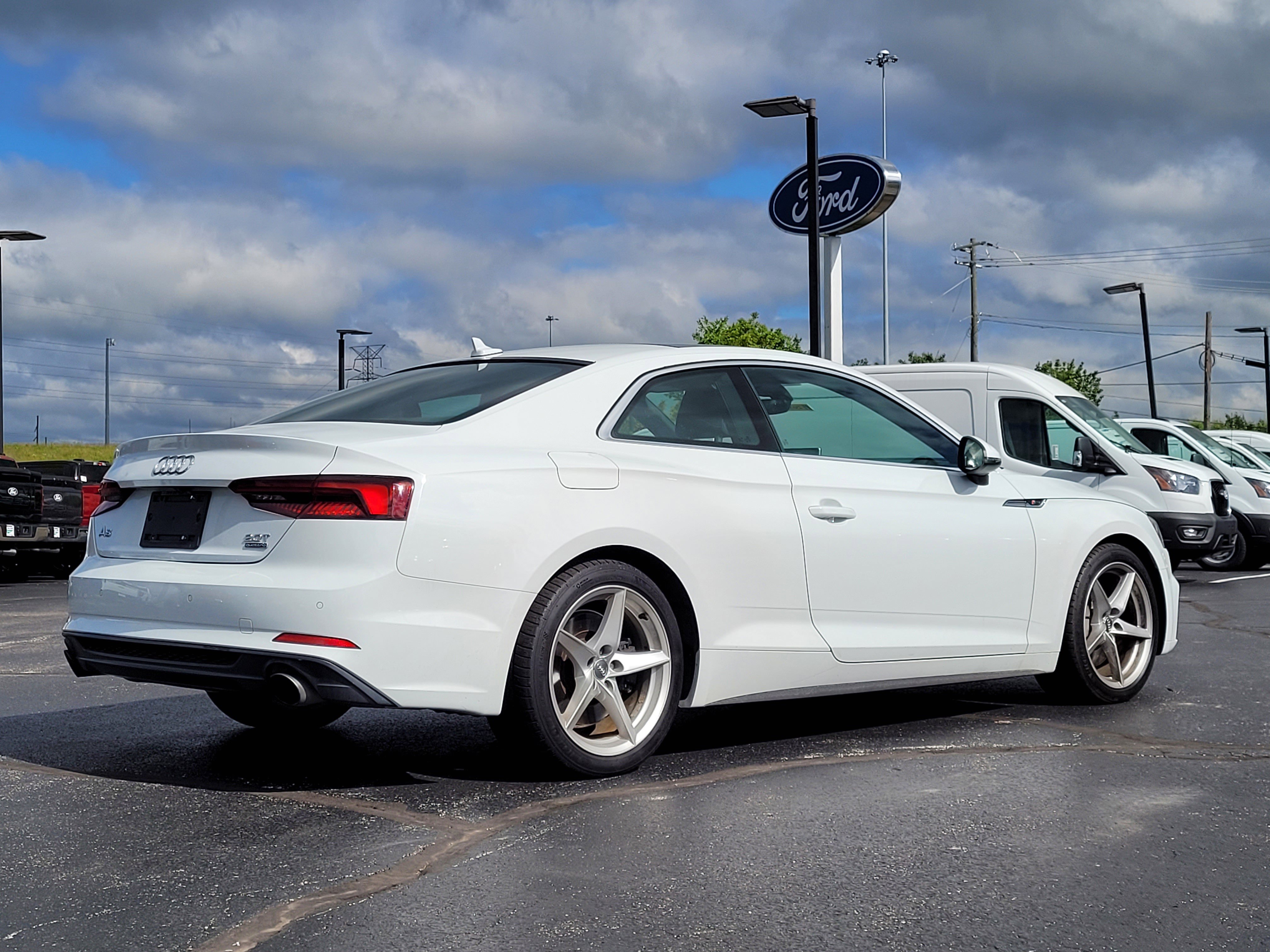 Used 2018 Audi A5 2.0T Premium Plus w/ Premium Plus AWD/4WD image 4