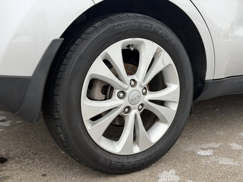 Used 2016 Kia Soul + image 29