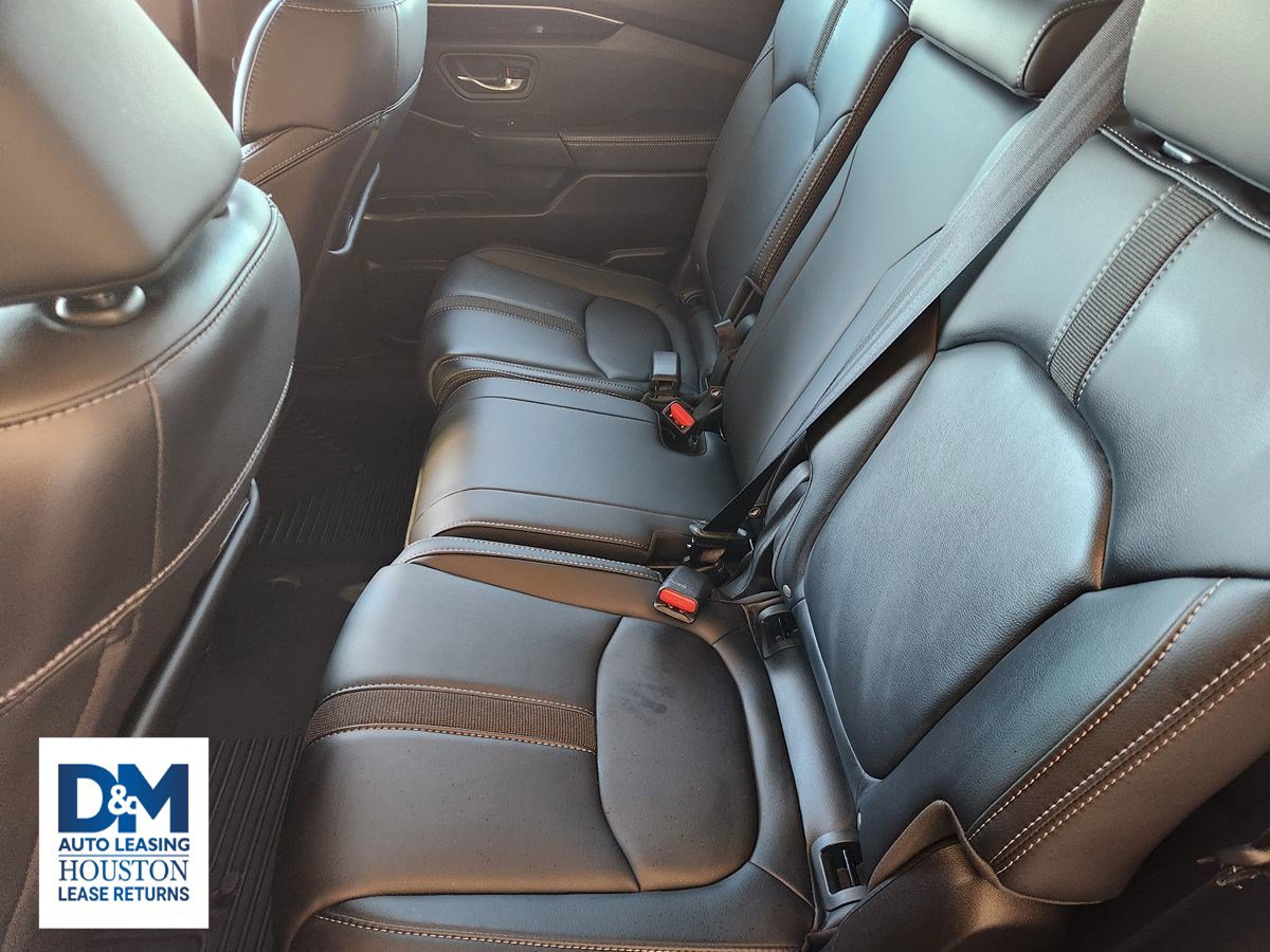 Used 2025 Honda Pilot Touring image 40