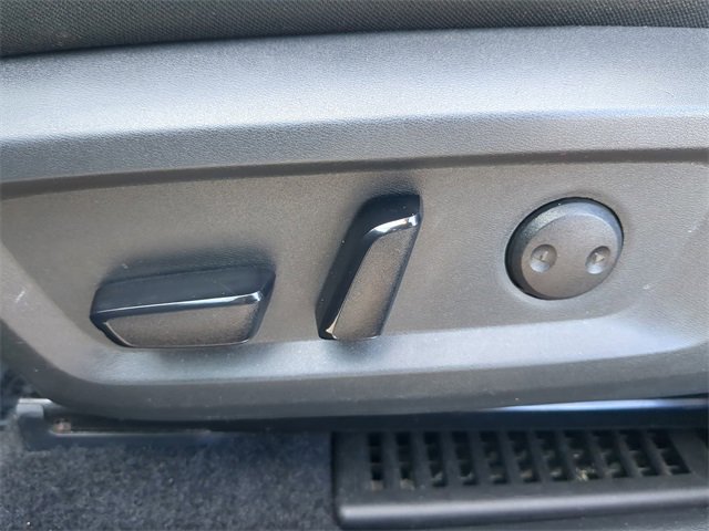 Used 2023 Nissan Rogue SV image 22