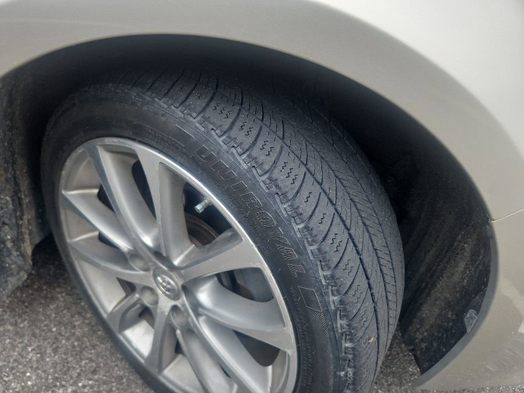 Used 2014 Toyota Avalon XLE Touring FWD image 22