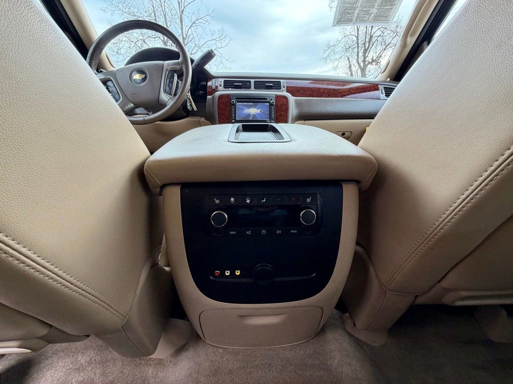 Used 2014 Chevrolet Tahoe LTZ image 16