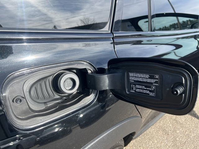 Used 2025 Volvo V60 B5 Cross Country Plus image 14