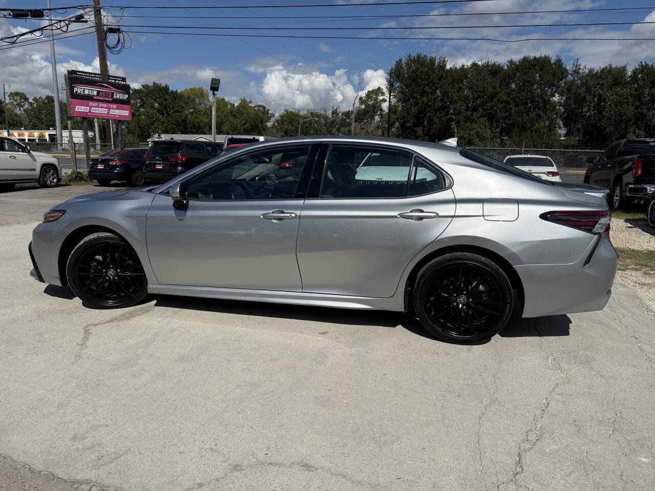 Used 2023 Toyota Camry XSE image 7