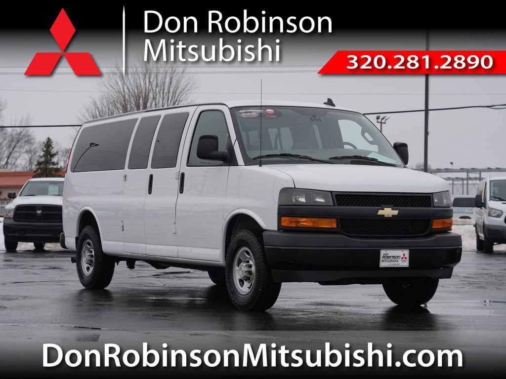 Used 2022 Chevrolet Express 3500 LS RWD image 1