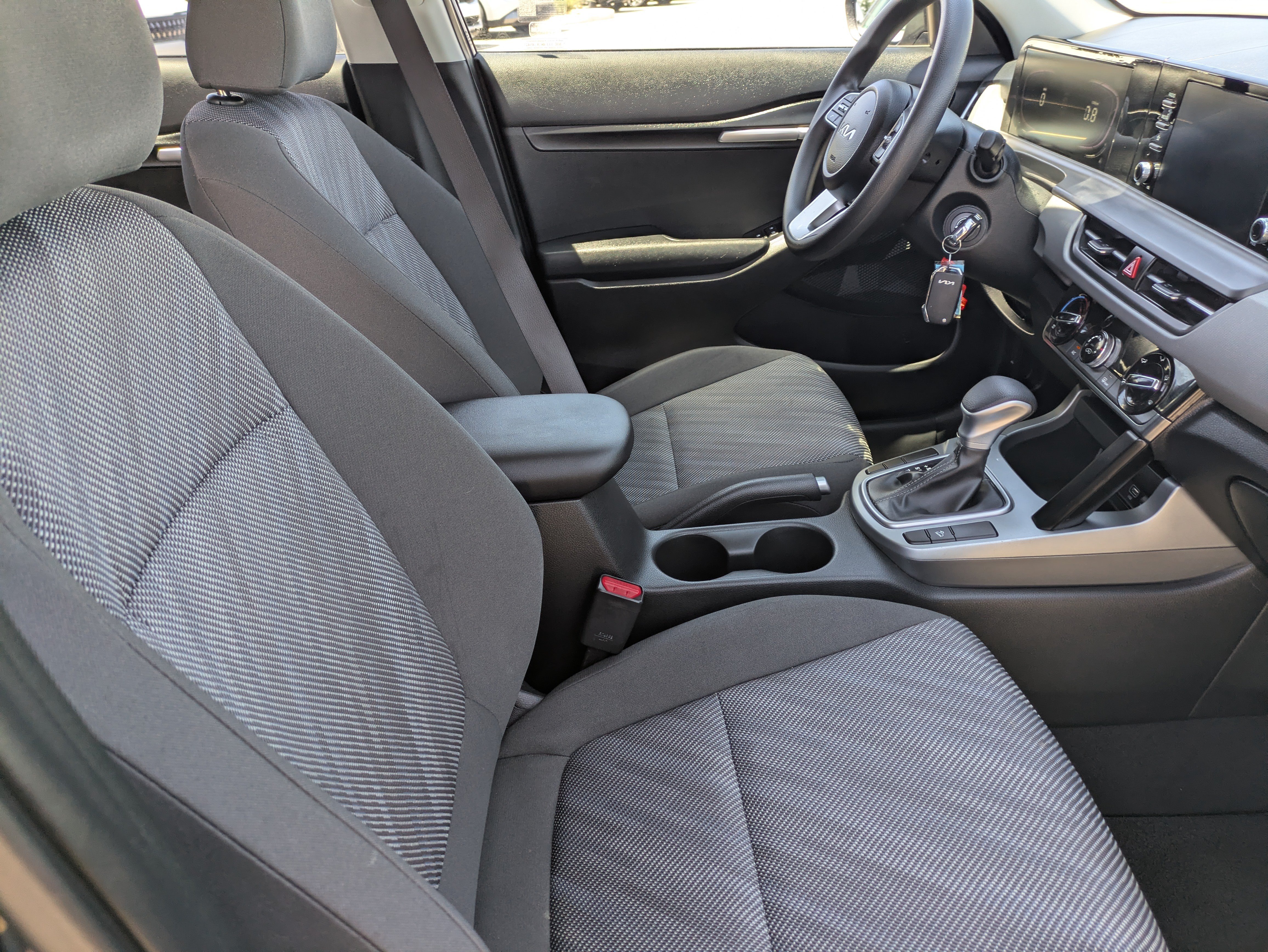 Certified 2026 Kia Seltos LX FWD image 12