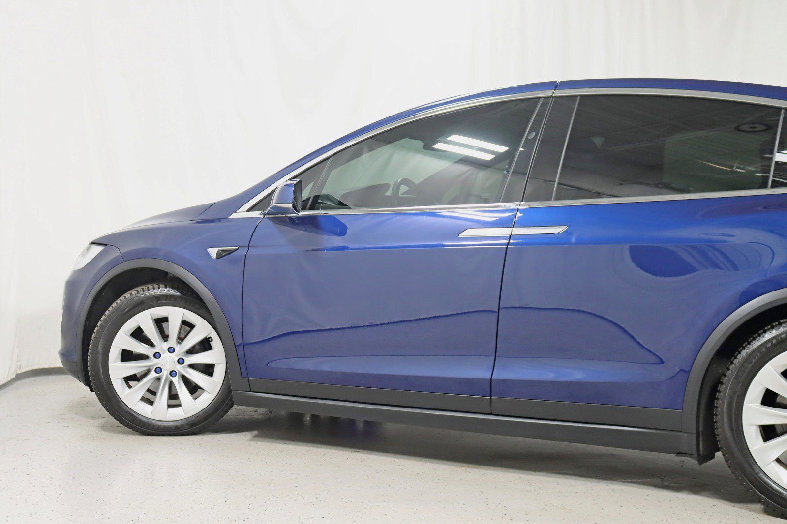 Used 2018 Tesla Model X 75D image 12