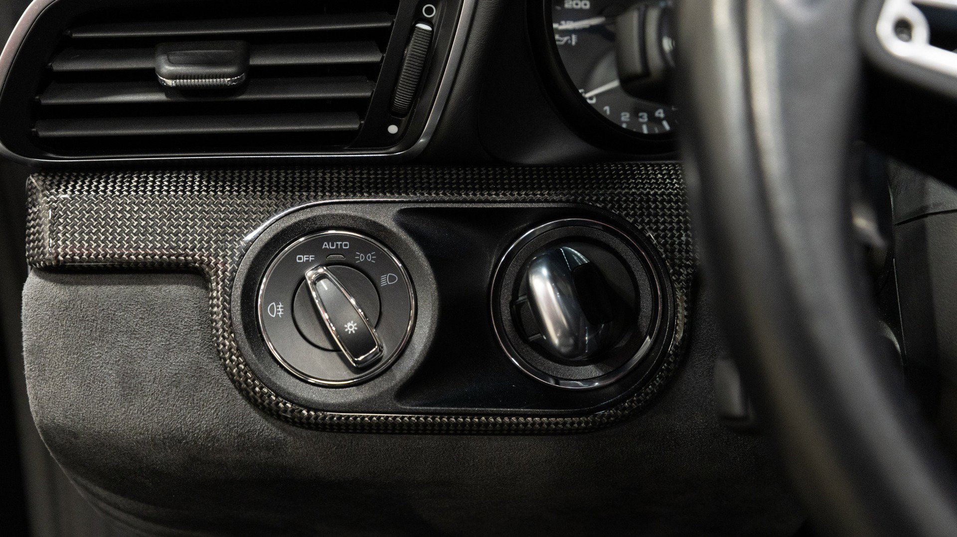 Used 2019 Porsche 911 Carrera 4 GTS image 53