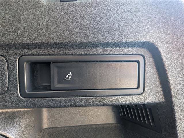 Used 2024 Volkswagen Tiguan Wolfsburg Edition FWD image 8