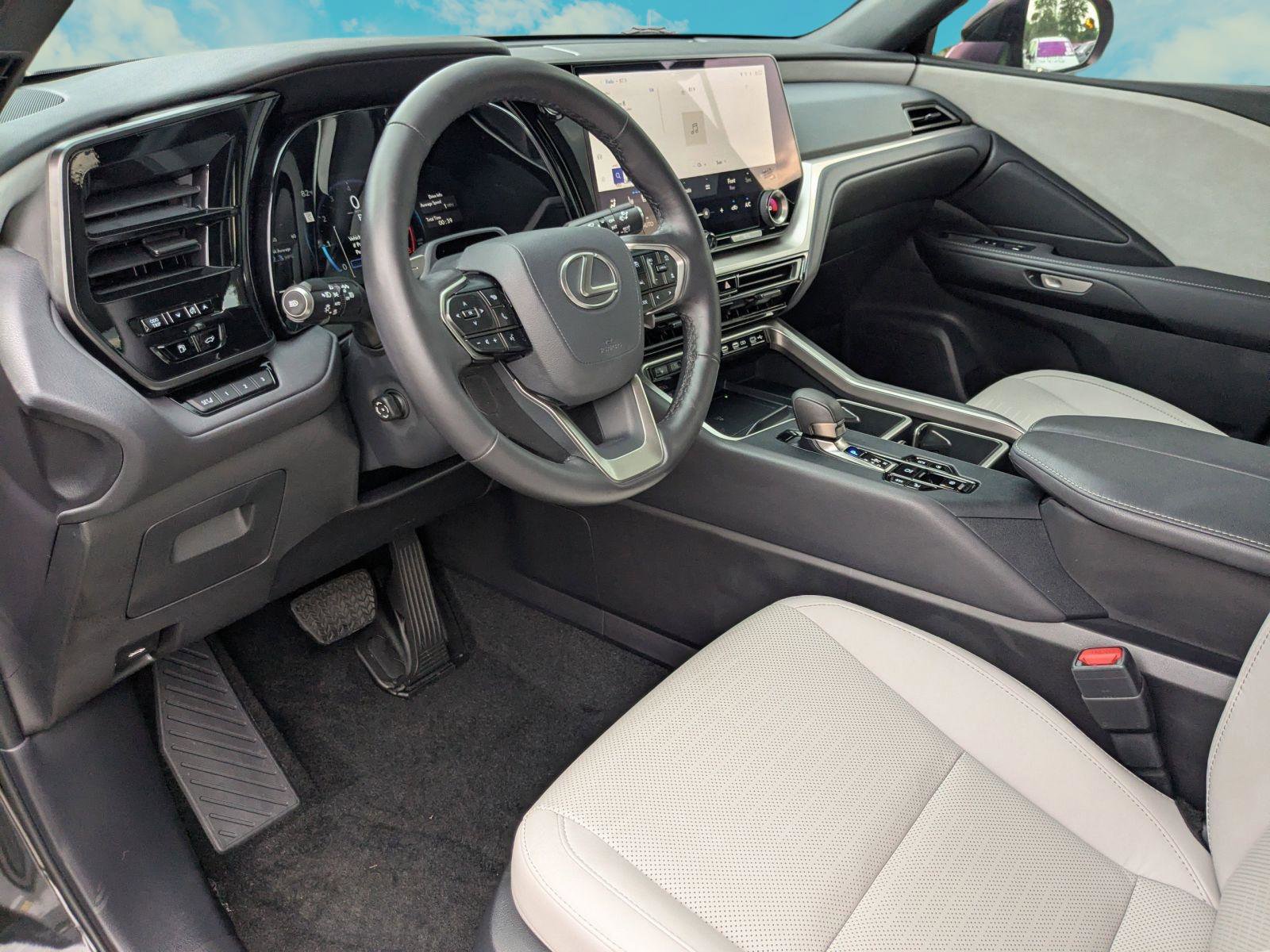 Certified 2025 Lexus TX 350 AWD w/ Technology Package image 6