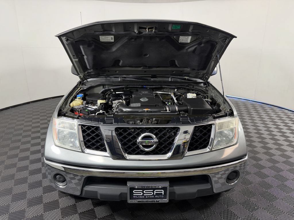 Used 2005 Nissan Frontier SE AWD/4WD image 45