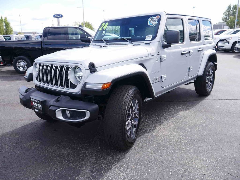 Certified 2024 Jeep Wrangler Unlimited Sahara AWD/4WD image 4