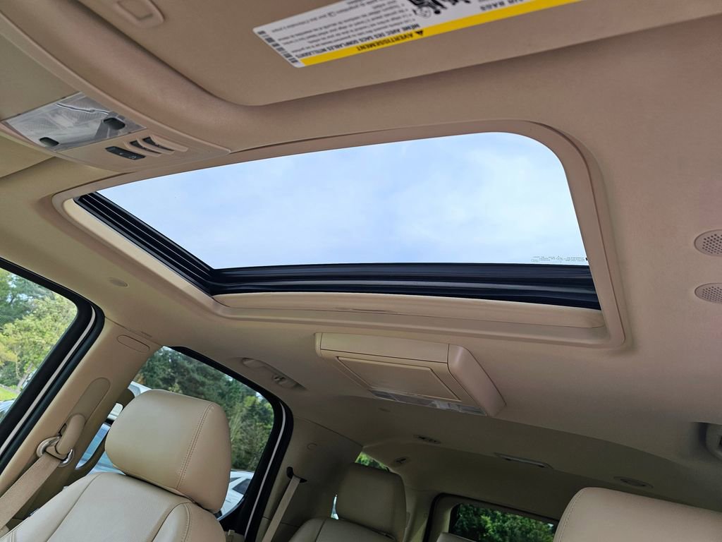 Used 2013 Cadillac Escalade Luxury AWD/4WD image 10