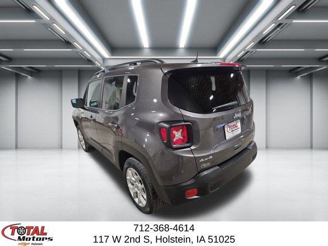 Used 2018 Jeep Renegade Latitude w/ Cold Weather Group image 6