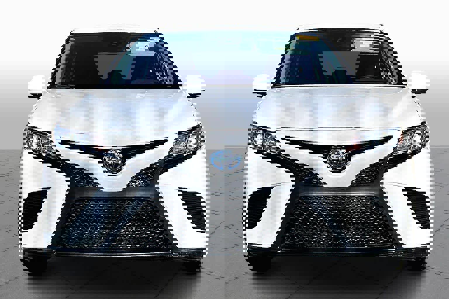 Used 2020 Toyota Camry SE image 3