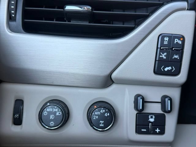 Used 2016 GMC Yukon XL Denali w/ Open Road Package AWD/4WD image 26