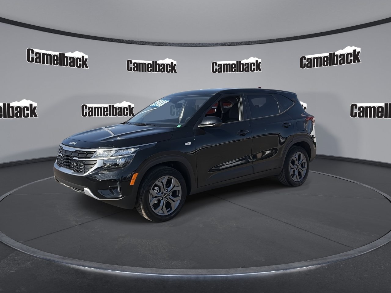 Certified 2026 Kia Seltos LX FWD image 3
