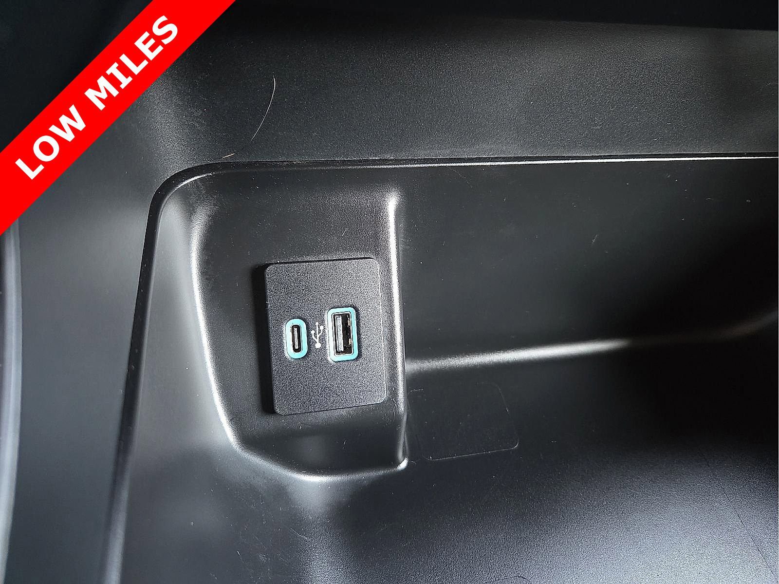 Used 2024 Ford F150 XLT w/ Mobile Office Package image 21