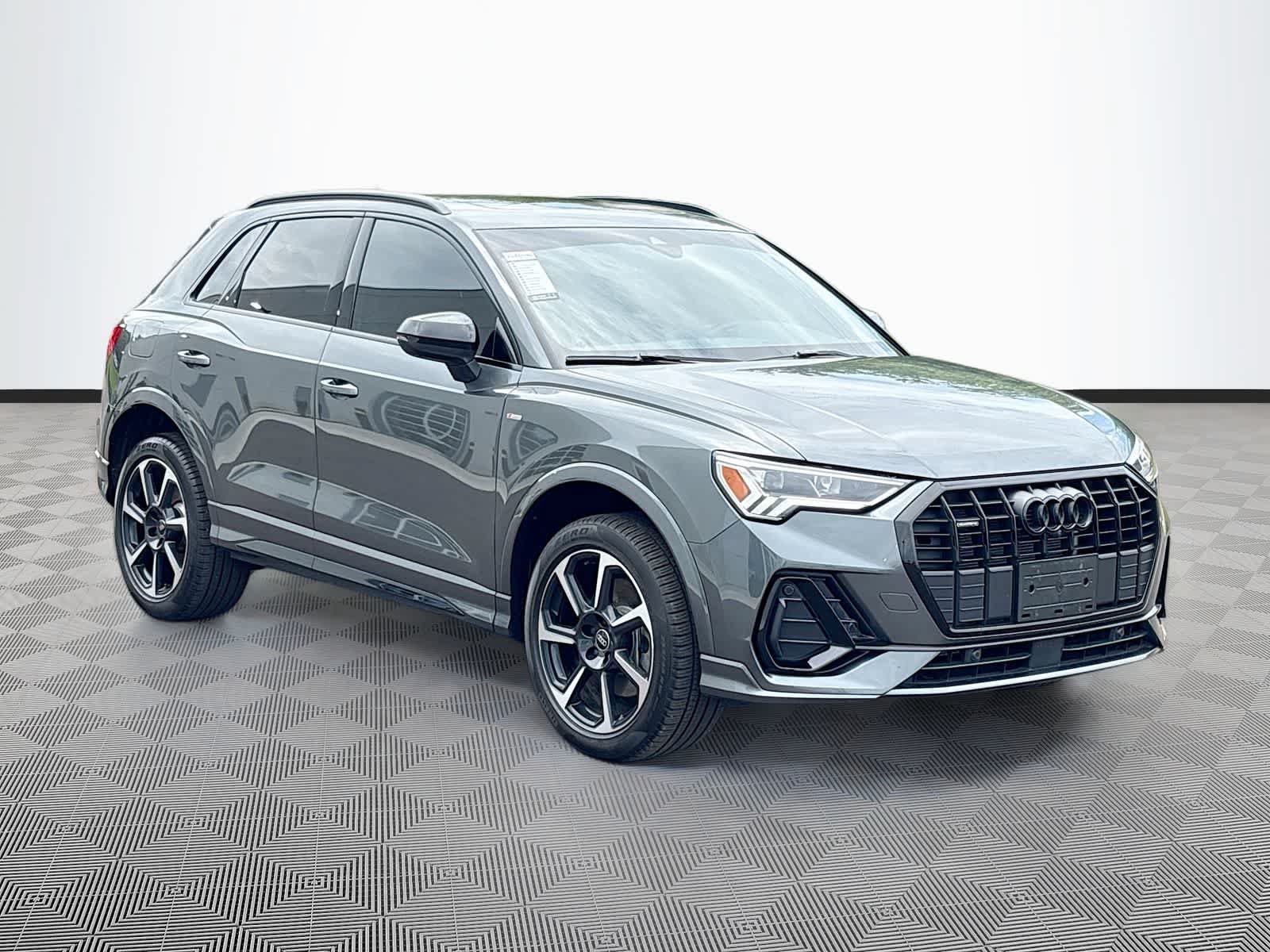 Used 2025 Audi Q3 2.0T Premium Plus AWD/4WD image 3