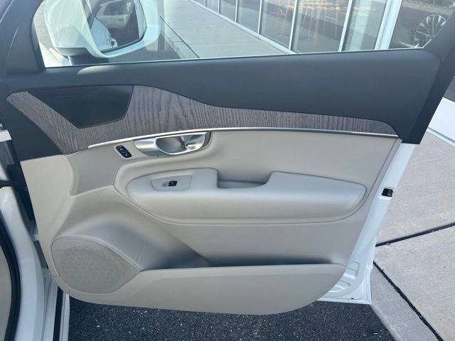 Certified 2023 Volvo XC90 B6 Plus w/ Protection Package Premier AWD/4WD image 14