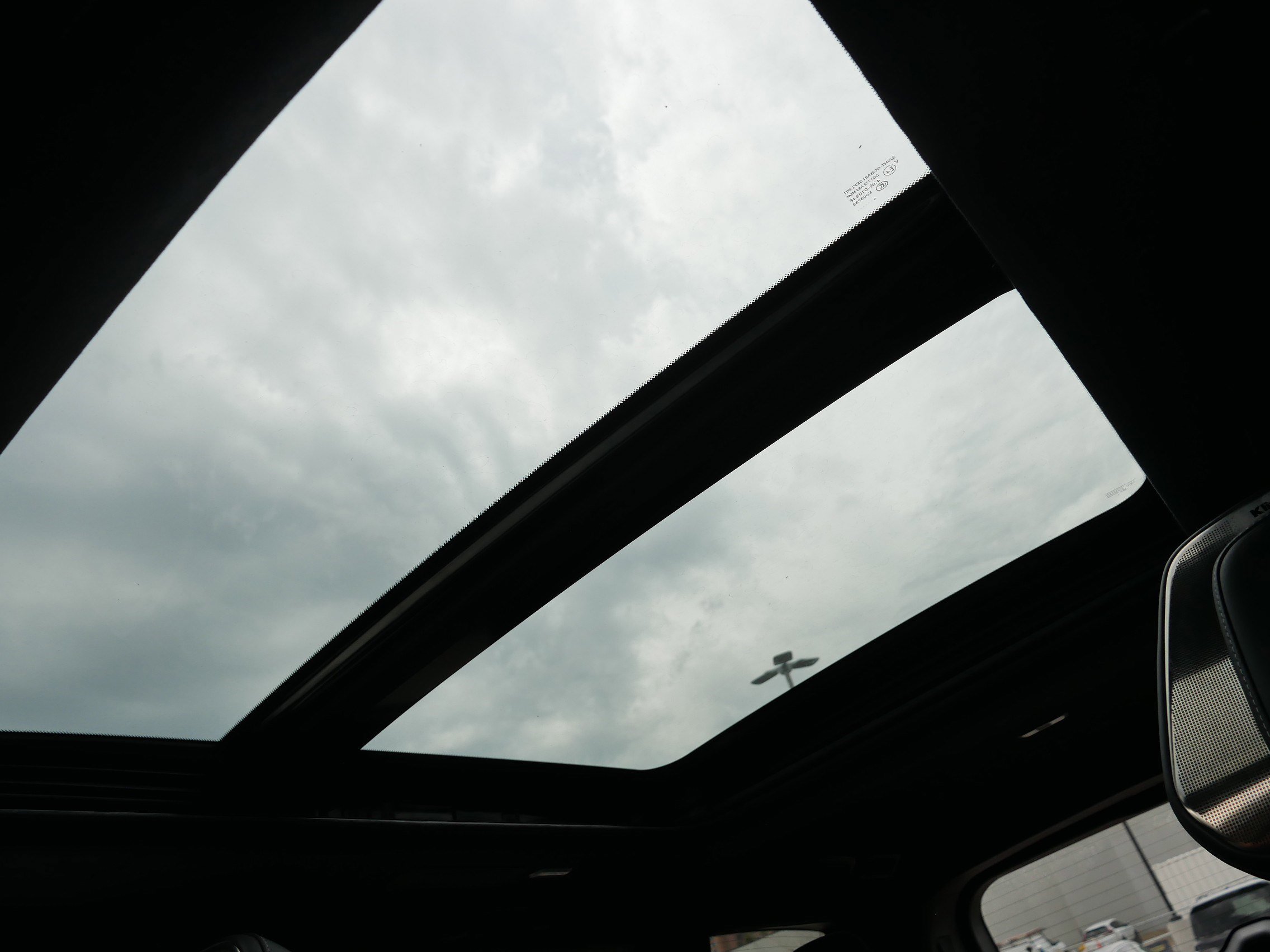 Certified 2025 INFINITI QX80 Autograph image 32