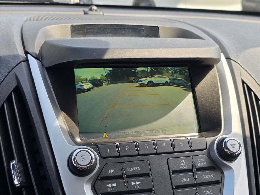 Used 2015 Chevrolet Equinox LTZ AWD/4WD image 22
