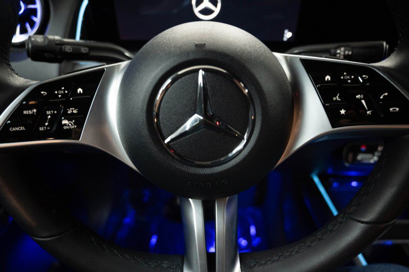 Certified 2024 Mercedes-Benz GLB 250 4MATIC image 19