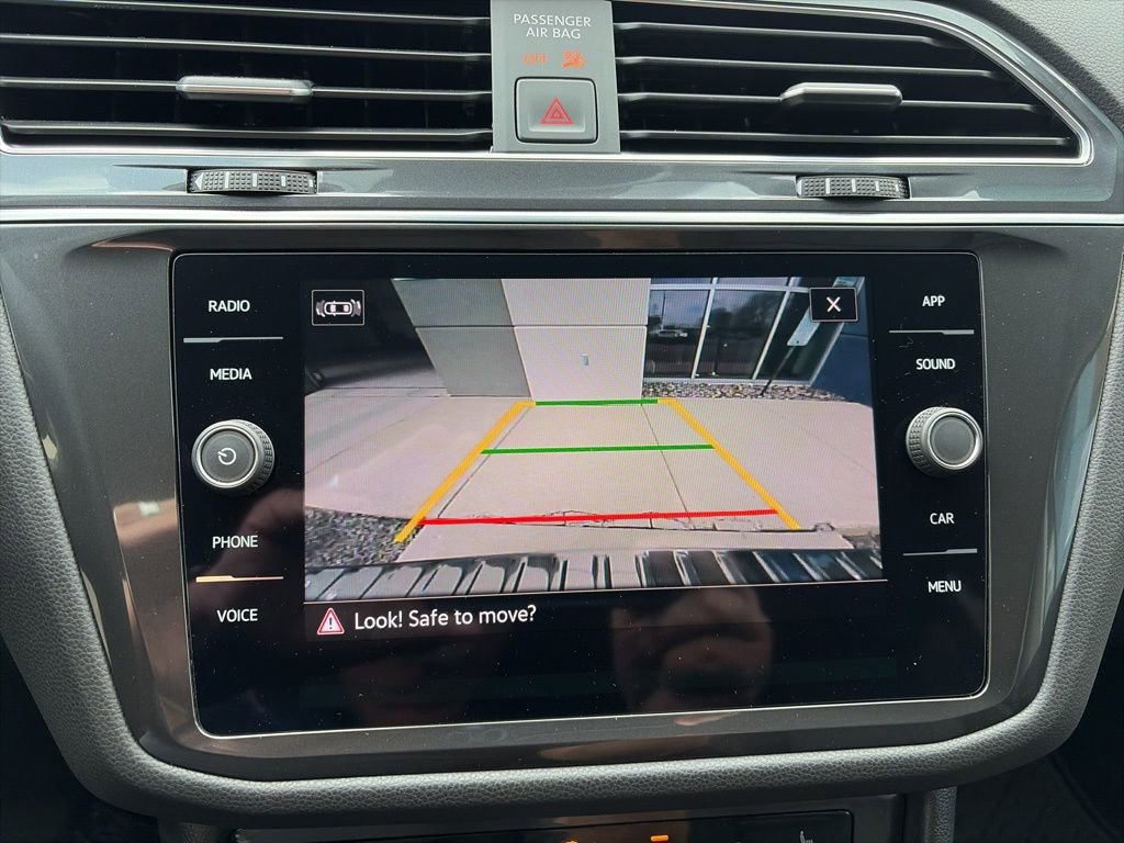 Certified 2023 Volkswagen Tiguan SE AWD/4WD image 15