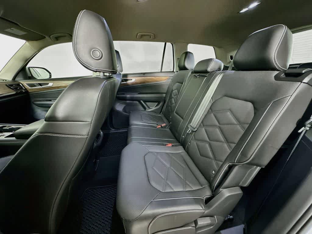 Used 2024 Volkswagen Atlas SE FWD image 14
