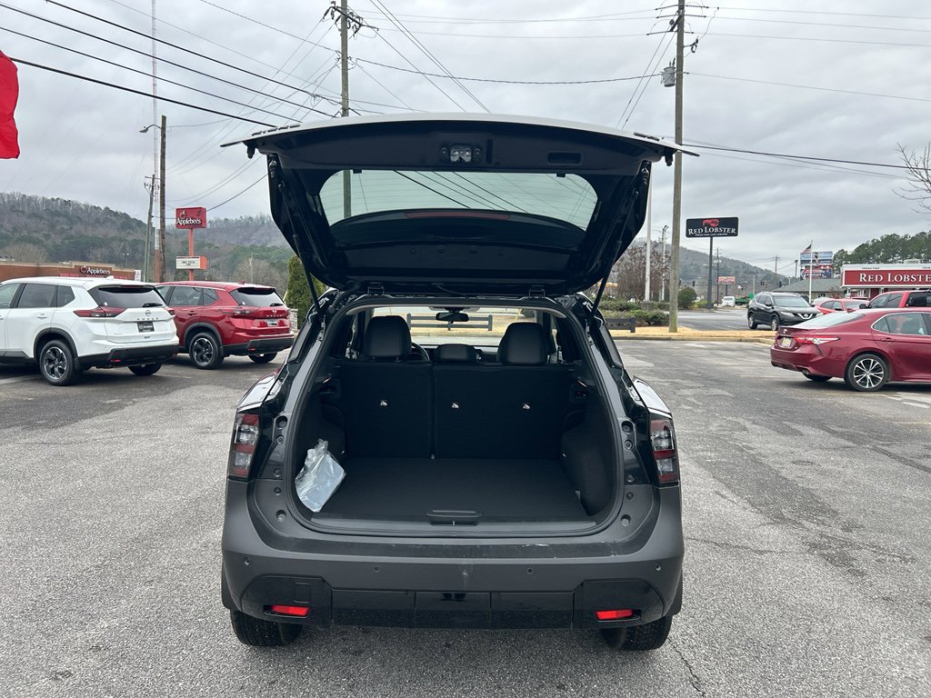 New 2026 Nissan Kicks SR image 11