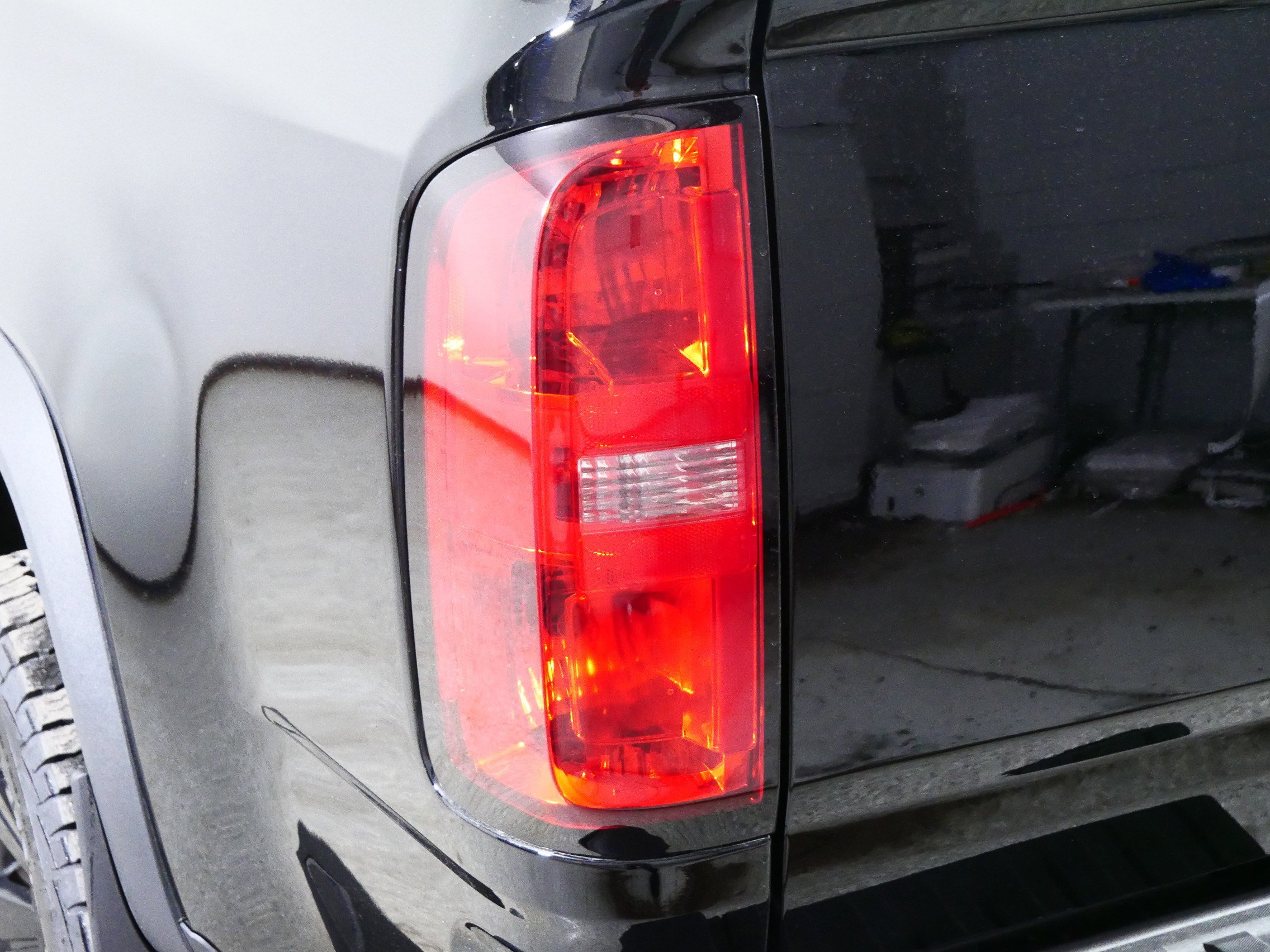 Used 2019 Chevrolet Colorado ZR2 w/ ZR2 Midnight Special Edition image 17