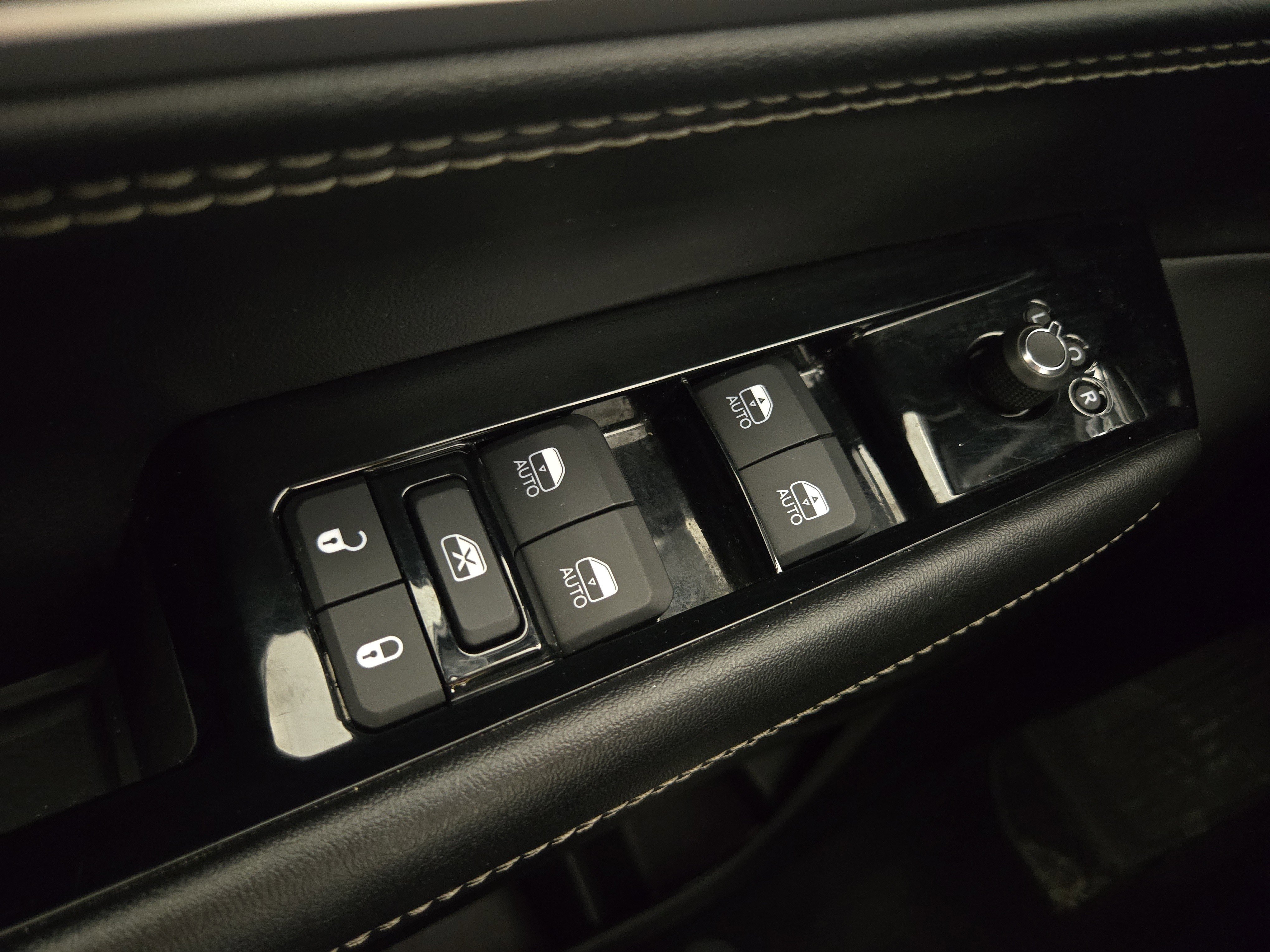 Certified 2022 Jeep Wagoneer Series III image 28