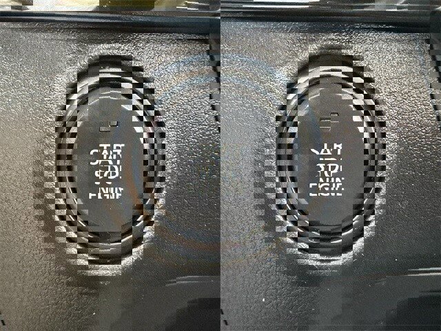 Used 2025 MAZDA MAZDA3 s image 19