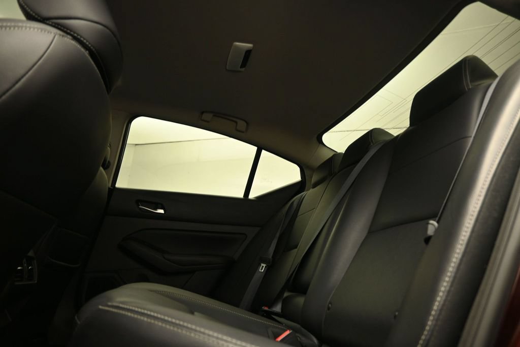 Certified 2024 Nissan Altima 2.5 SL FWD image 13