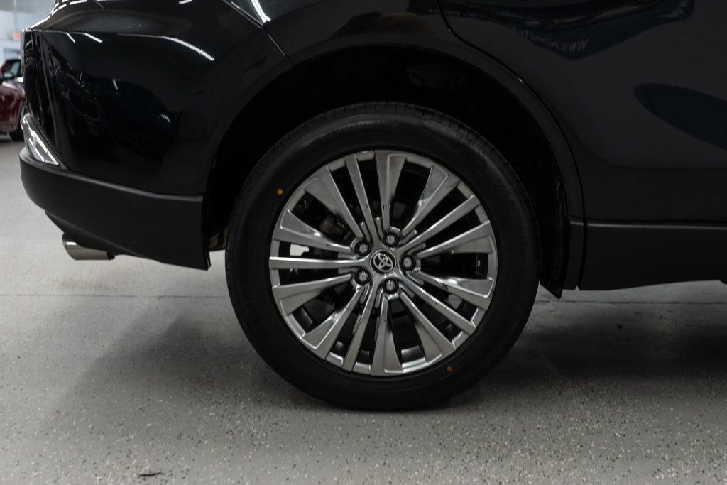 Used 2021 Toyota Venza Limited w/ Advanced Technology Package AWD/4WD image 41