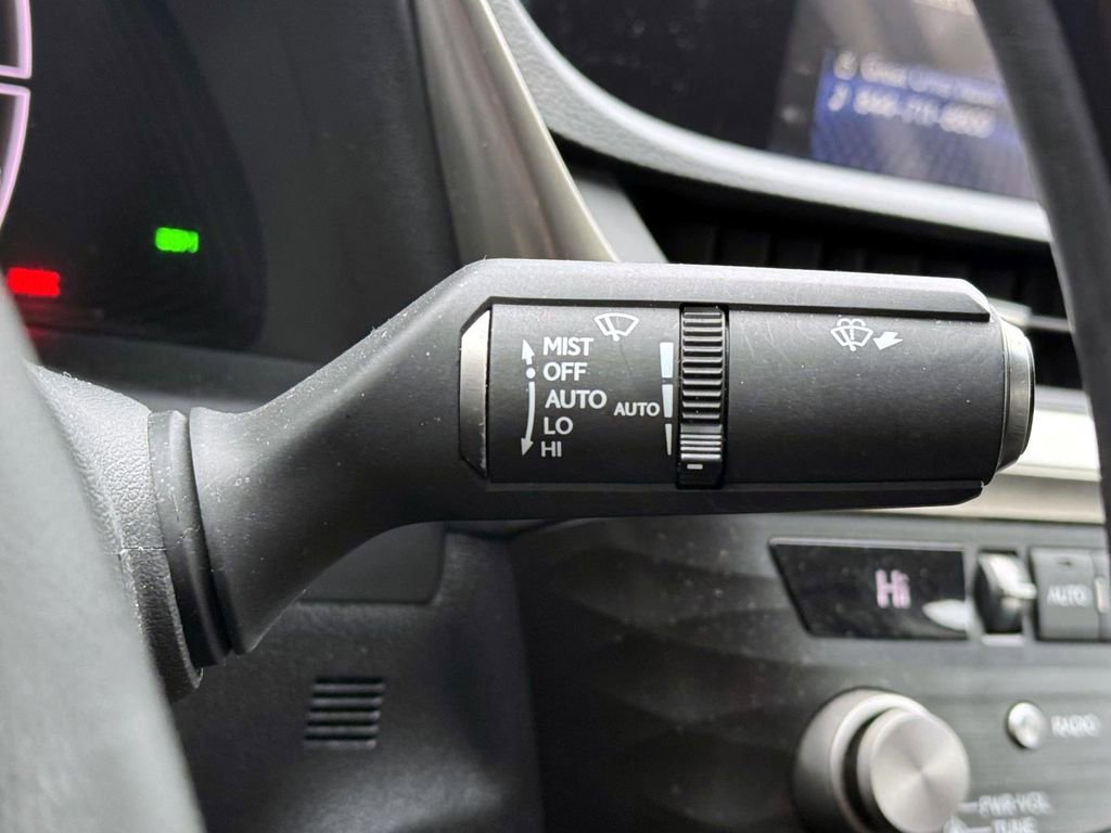 Used 2021 Lexus ES 250 w/ Premium Package image 21