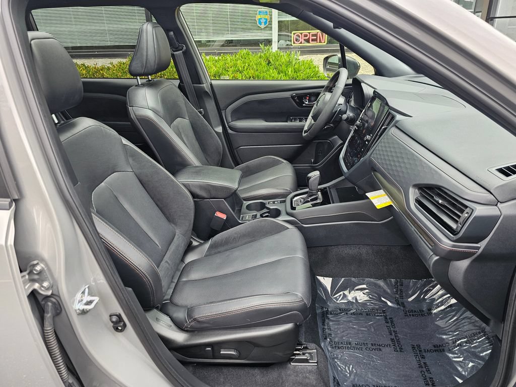 Used 2025 Subaru Forester Touring w/ Popular Package - Touring AWD/4WD image 11