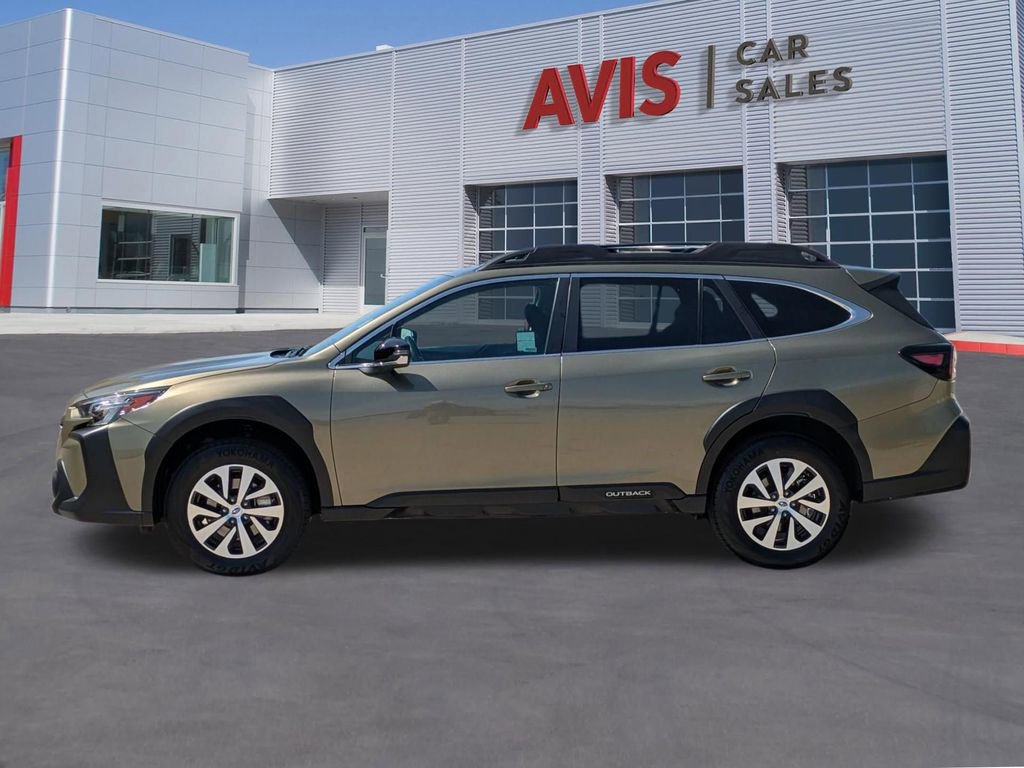 Used 2025 Subaru Outback Premium image 10