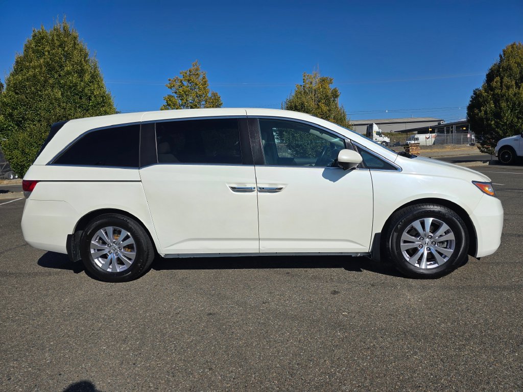 Used 2016 Honda Odyssey SE image 6