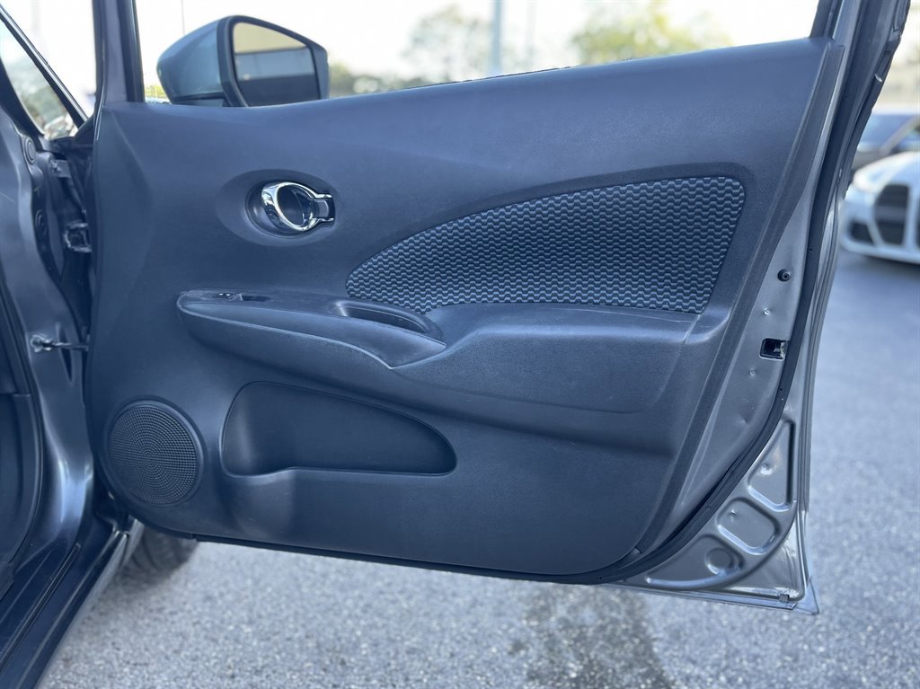 Used 2017 Nissan Versa Note SL image 40
