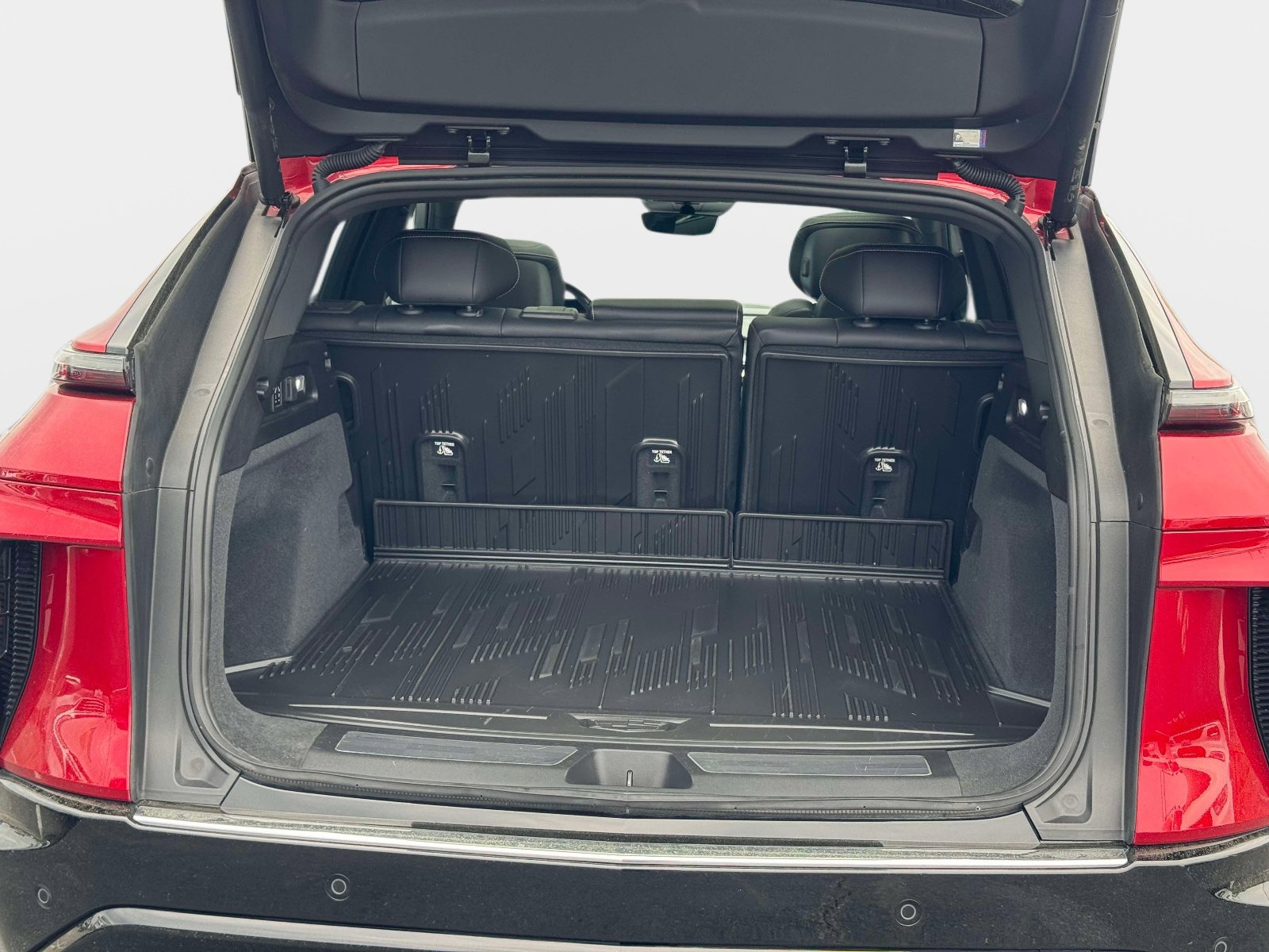 Certified 2024 Cadillac Lyriq Luxury w/ LPO, Floor Liner Package image 17