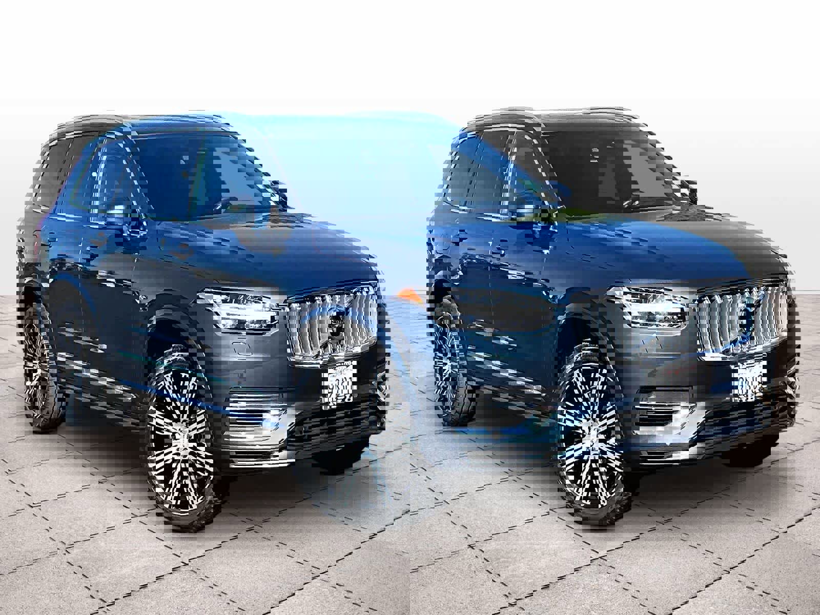 Used 2024 Volvo XC90 T8 Ultimate w/ Protection Package Premier image 2