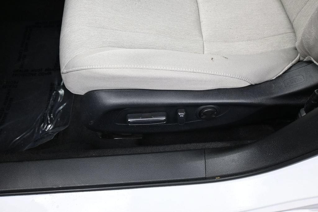 Used 2025 Honda Accord SE image 16