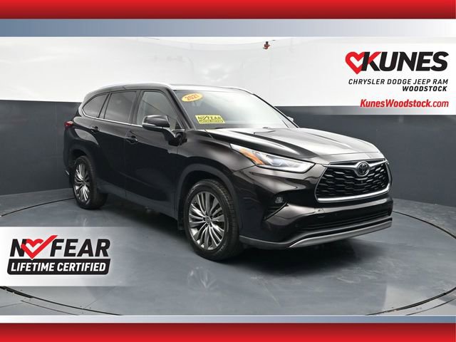 Used 2021 Toyota Highlander Platinum image 1