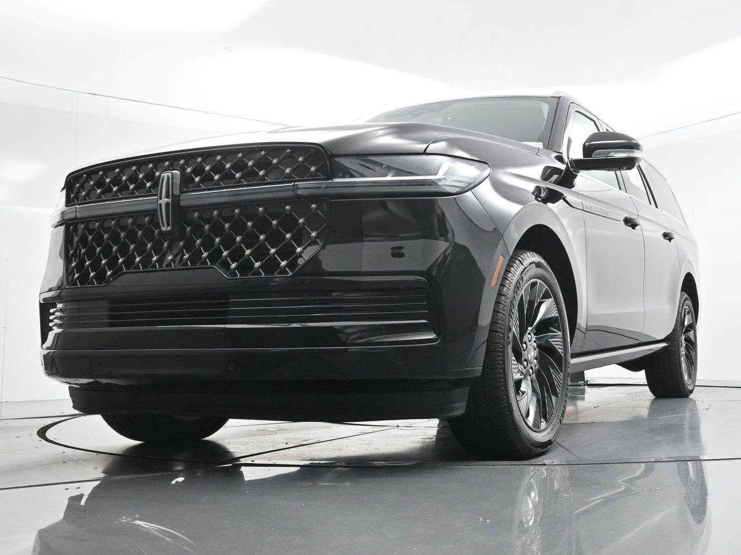 Used 2026 Lincoln Navigator L Black Label AWD/4WD image 62
